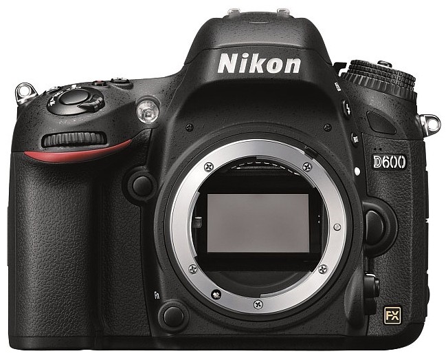 Nikon D600 Body Podnieś poziom umiejętności fotografowania dzięki aparatowi D600. We wszystkich pozycjach — od prawdziwego szerokokątnego po superteleskopowy — matryca formatu FX o rozdzielczości 24,3 megapiksela tworzy obrazy z niewiarygodnymi szczegółami przy dowolnej czułości ISO z szerokiego zakresu aparatu.